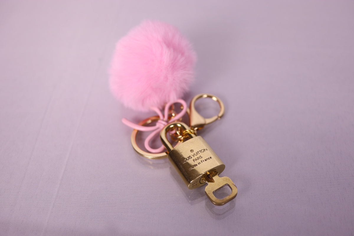 Louis Vuitton Lock and Key Pink Bag Charm | No. 318