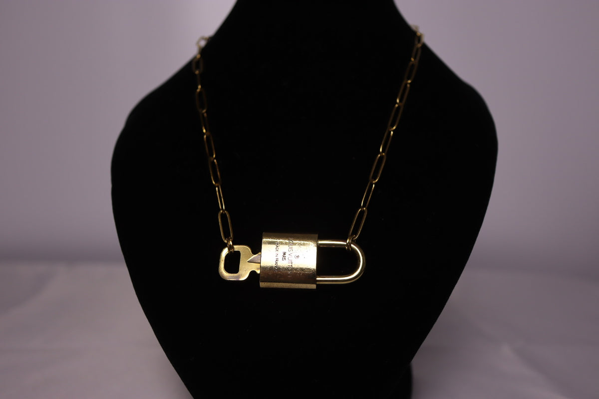 Louis Vuitton Lock & Key Paperclip Necklace | No.309