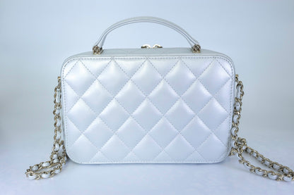 Chanel Metallic Silver Quilted Lambskin Vanity Case | Champagne Gold Hardware