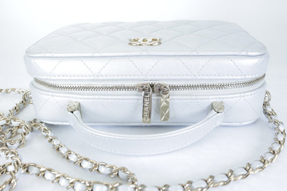 Chanel Metallic Silver Quilted Lambskin Vanity Case | Champagne Gold Hardware
