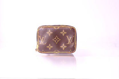 Louis Vuitton Monogram Wapity Case | 2010