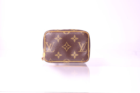 Louis Vuitton Monogram Wapity Case | 2010