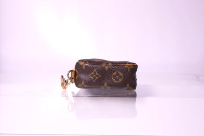 Louis Vuitton Monogram Wapity Case | 2010