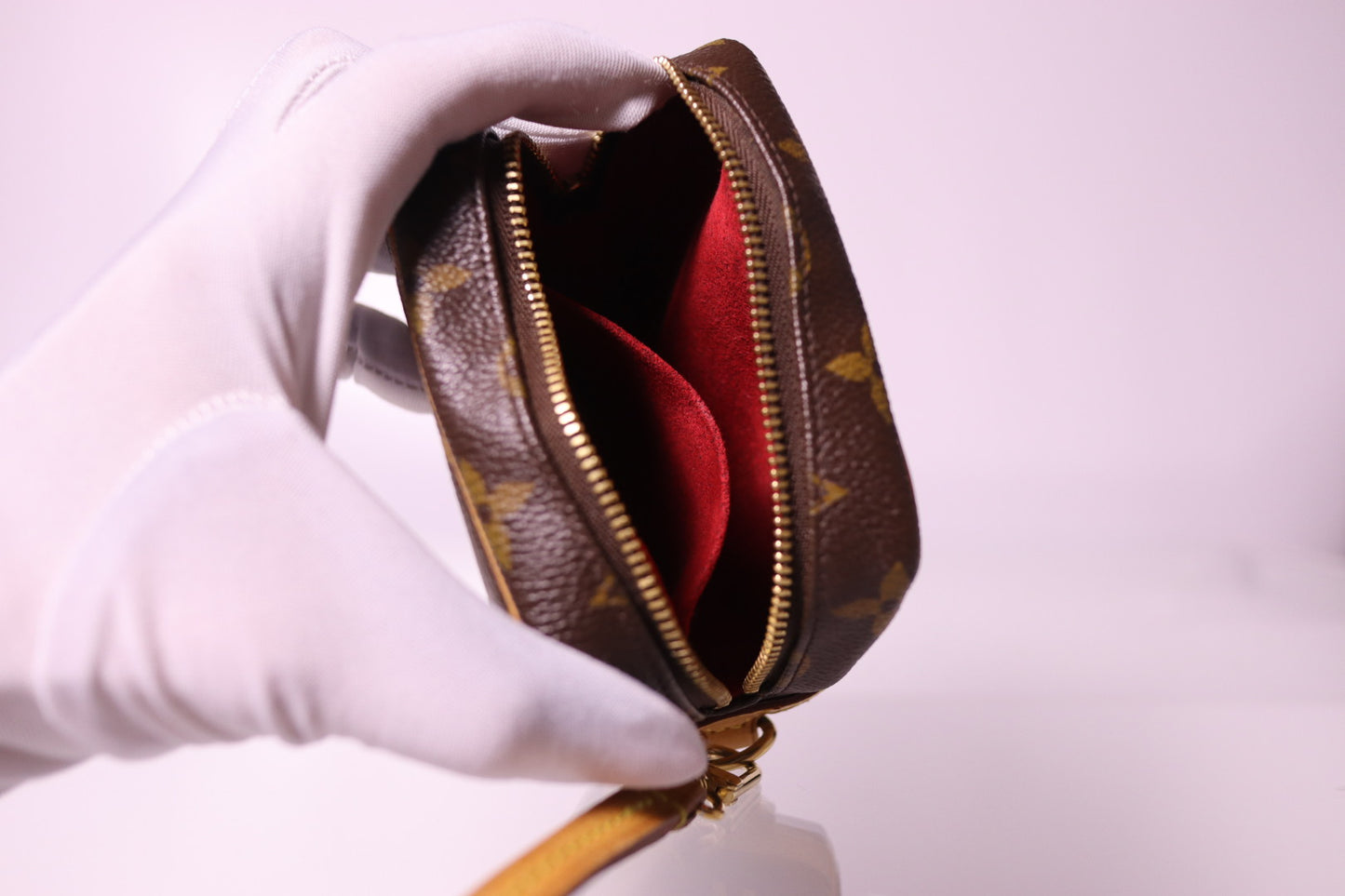 Louis Vuitton Monogram Wapity Case | 2010