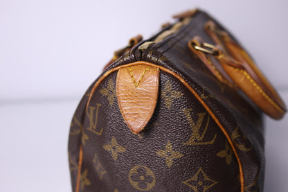 Vintage Louis Vuitton Speedy 25 Monogram | 1992 + lock & key