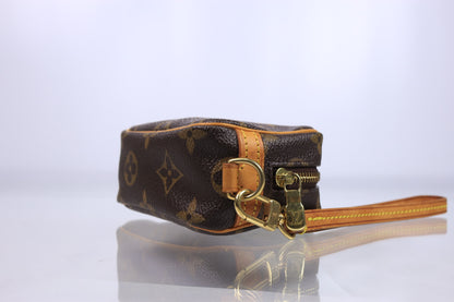 Louis Vuitton Monogram Trousse Wapity | 2005