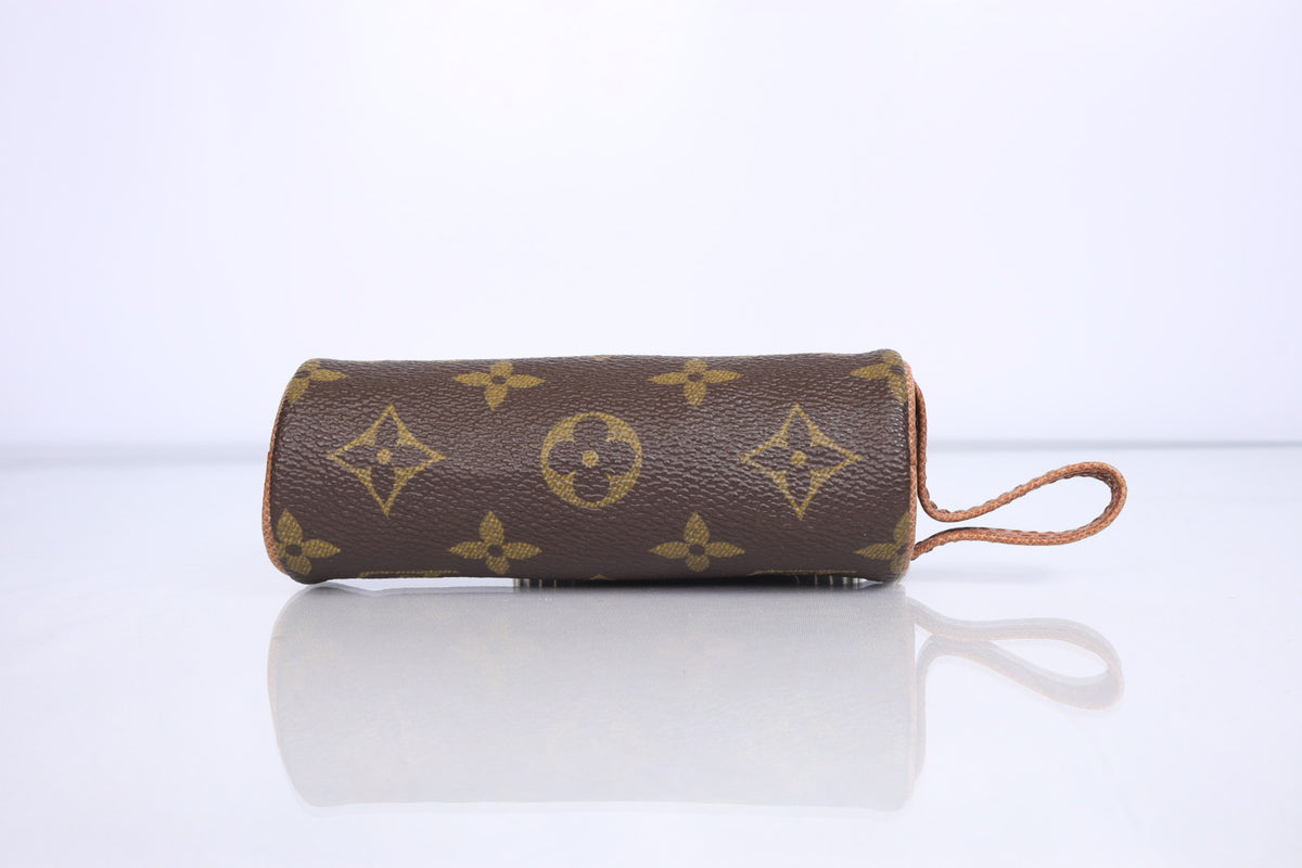 Louis Vuitton Etui Trois Golf Ball or Cosmetic Pouch | 1988 881 RA