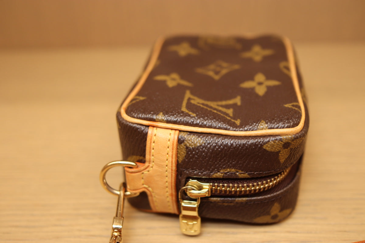 Louis Vuitton Monogram Trousse Wapity Pouch | 2007