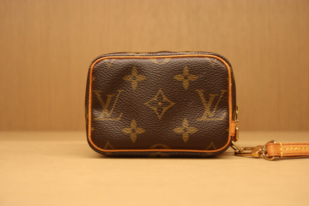 Louis Vuitton Monogram Trousse Wapity Pouch | 2005