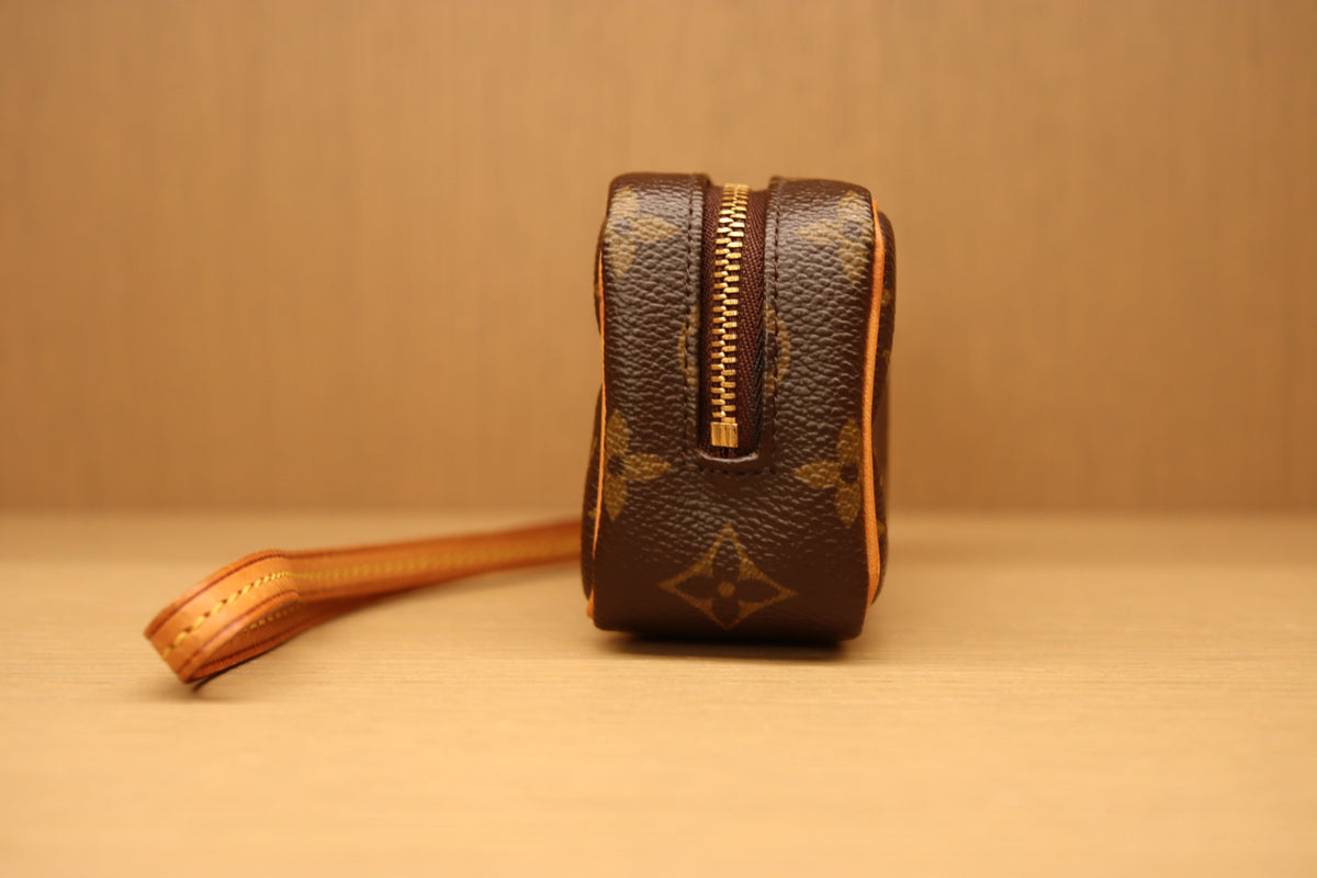 Louis Vuitton Monogram Trousse Wapity Pouch | 2005
