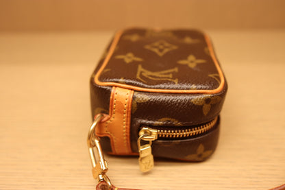 Louis Vuitton Monogram Trousse Wapity Pouch | 2005