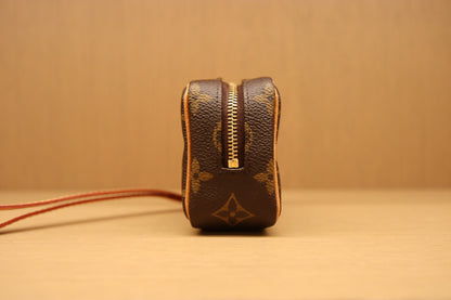 Louis Vuitton Etu Trois Golf Pouch & Wapity Pouch