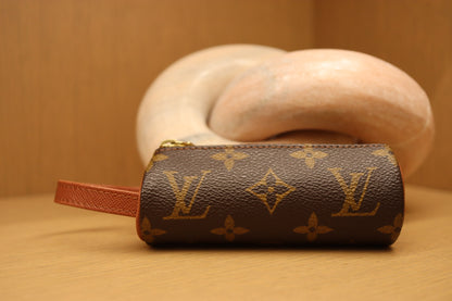 Louis Vuitton Etu Trois Golf Pouch & Wapity Pouch