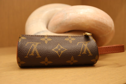 Louis Vuitton Etu Trois Golf Pouch & Wapity Pouch