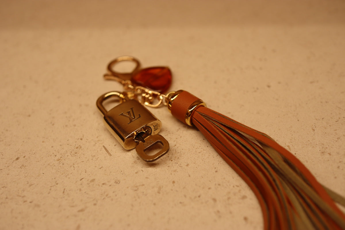Louis Vuitton Lock & Key Amber Heart Cognac Bag Charm | No. 308
