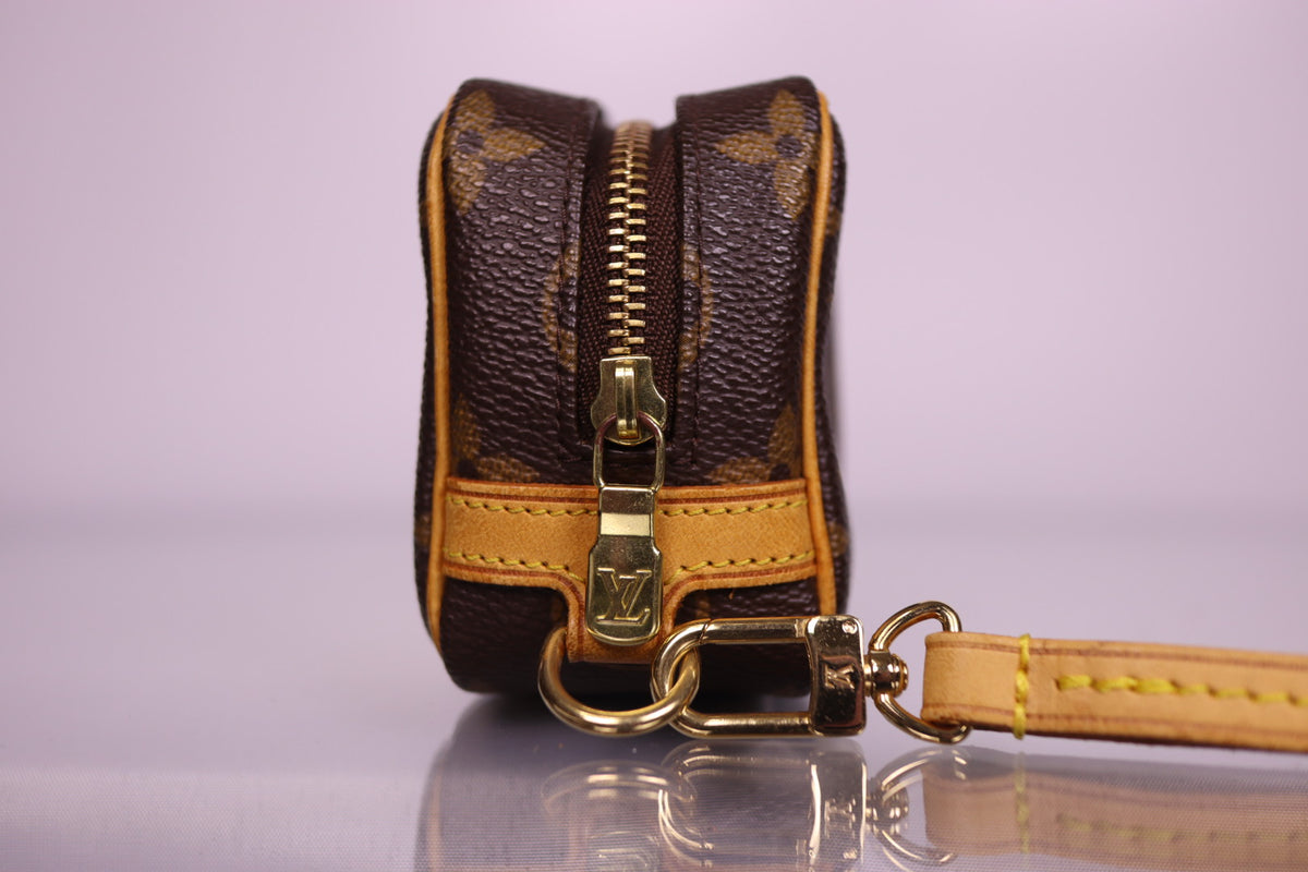 Louis Vuitton Monogram Trousse Wapity Pouch | 2005 May