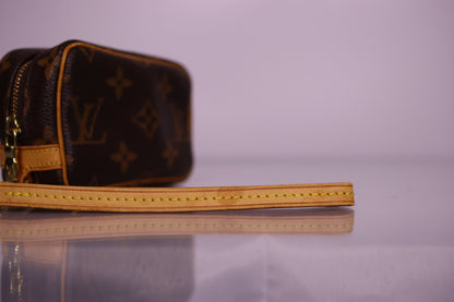 Louis Vuitton Monogram Trousse Wapity Pouch | 2005 May