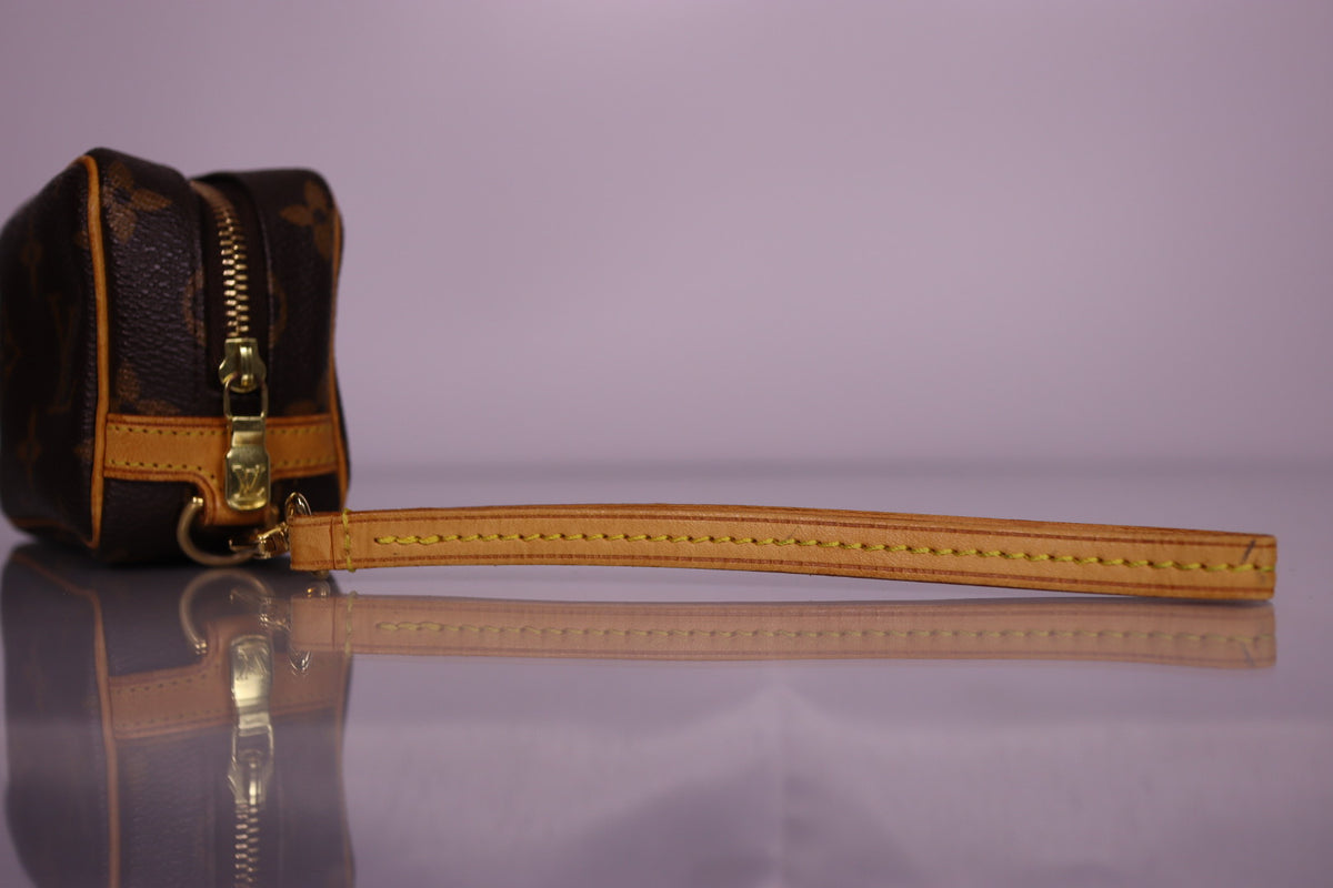 Louis Vuitton Monogram Trousse Wapity Pouch | 2005 May
