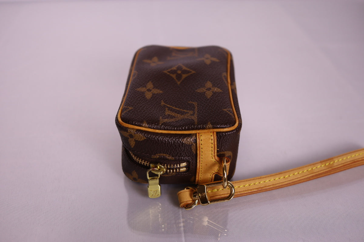 Louis Vuitton Monogram Trousse Wapity Pouch | 2005 May