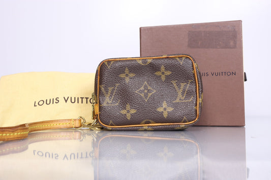 Louis Vuitton Monogram Trousse Wapity Pouch with box | 2005 September