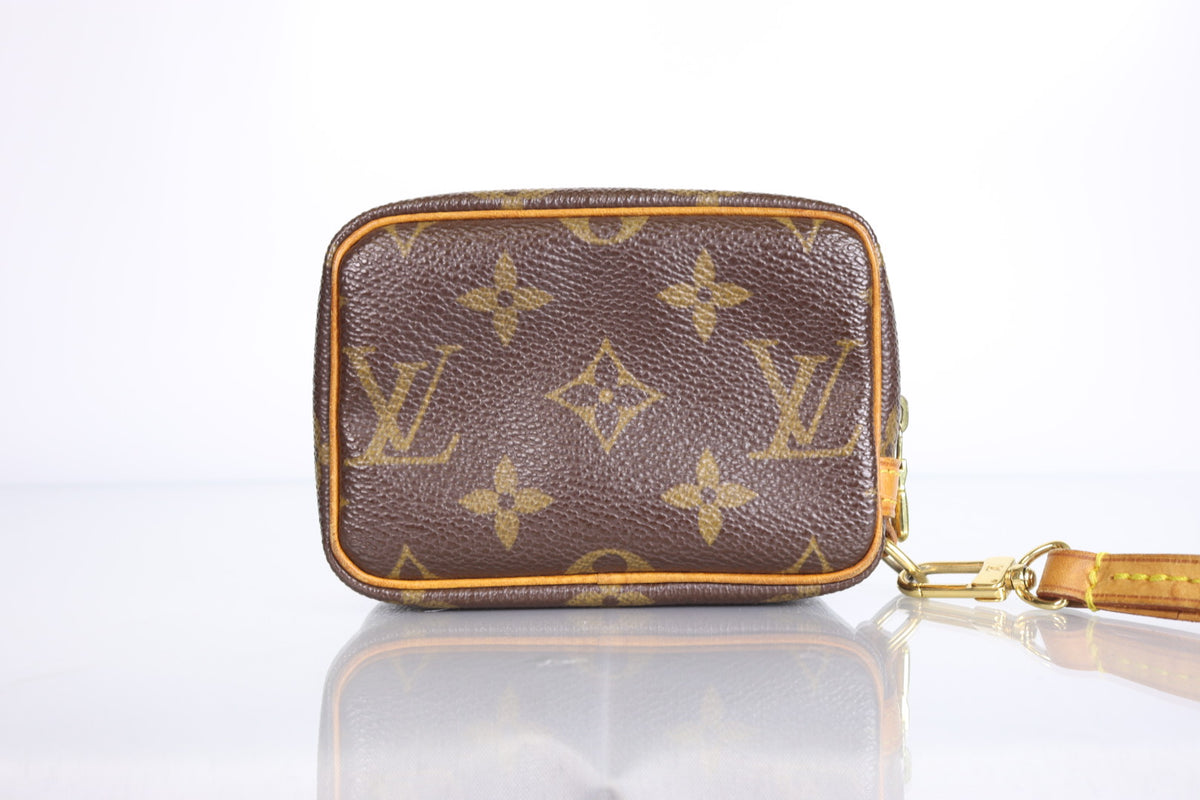 Louis Vuitton Monogram Trousse Wapity Pouch | 2005 August