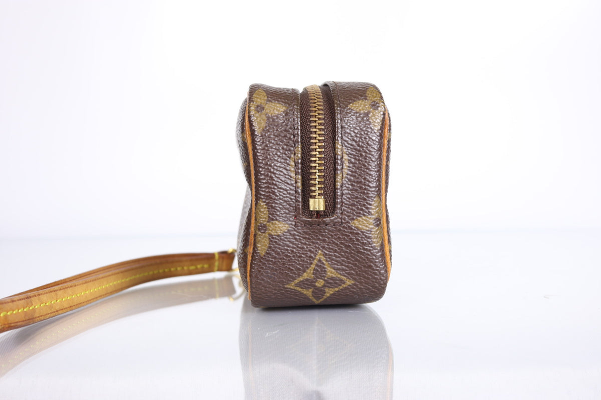 Louis Vuitton Monogram Trousse Wapity Pouch | 2005 August
