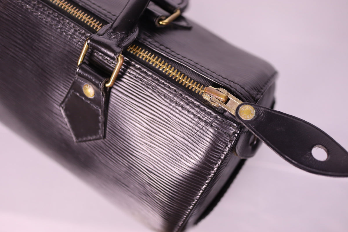 Louis Vuitton Epi Speedy 25 Noir | 1992